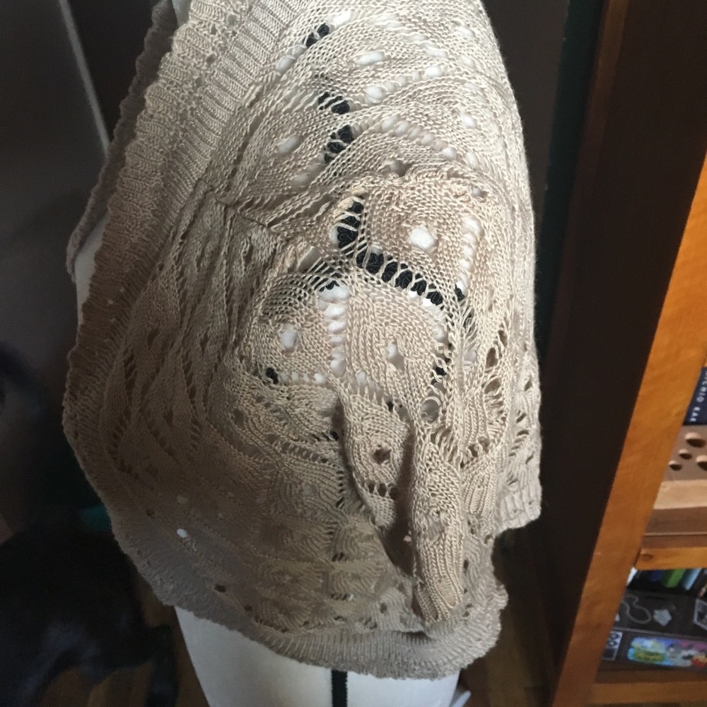 Short crocheted jacket - Picture 4 of 4